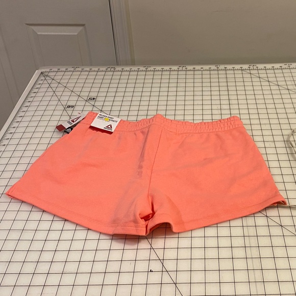 Reebok Vibrant Peach Athletic Shorts side pockets drawstring - Picture 11 of 12